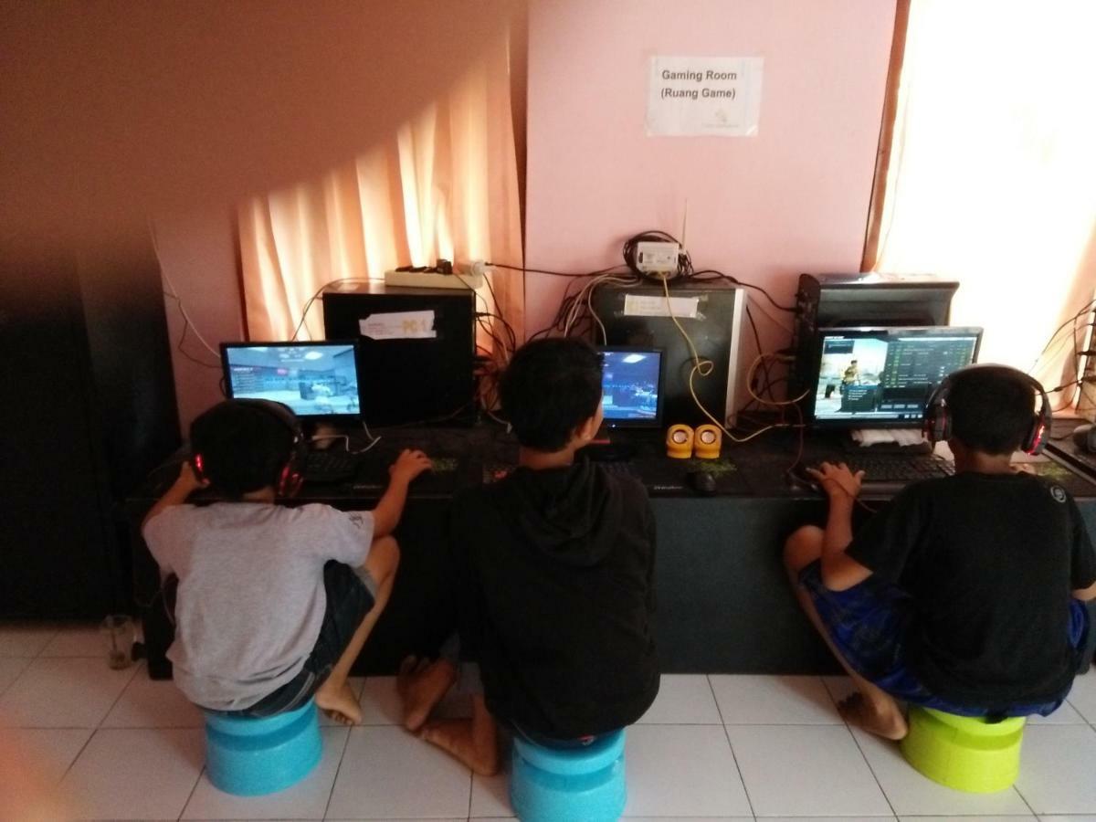 Gandrung City Hostel Banyuwangi  Luaran gambar